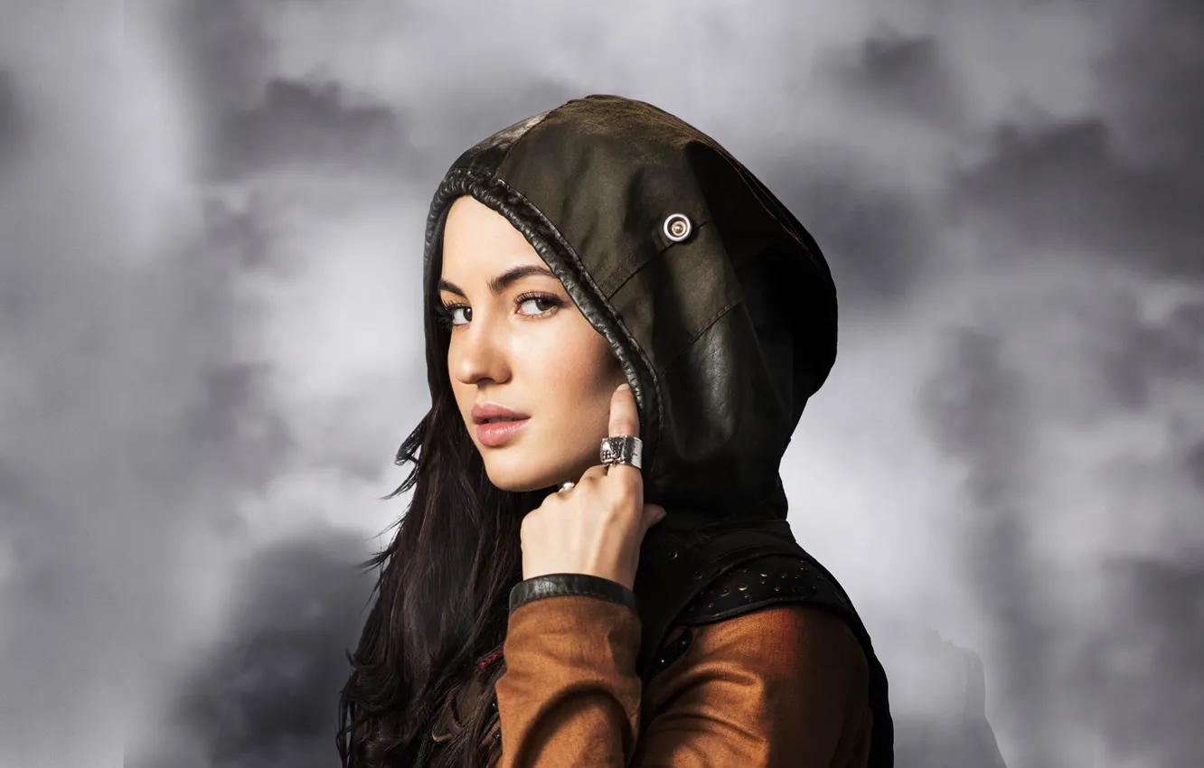 Фото обои девушка, актриса, капюшон, Ivana Baquero