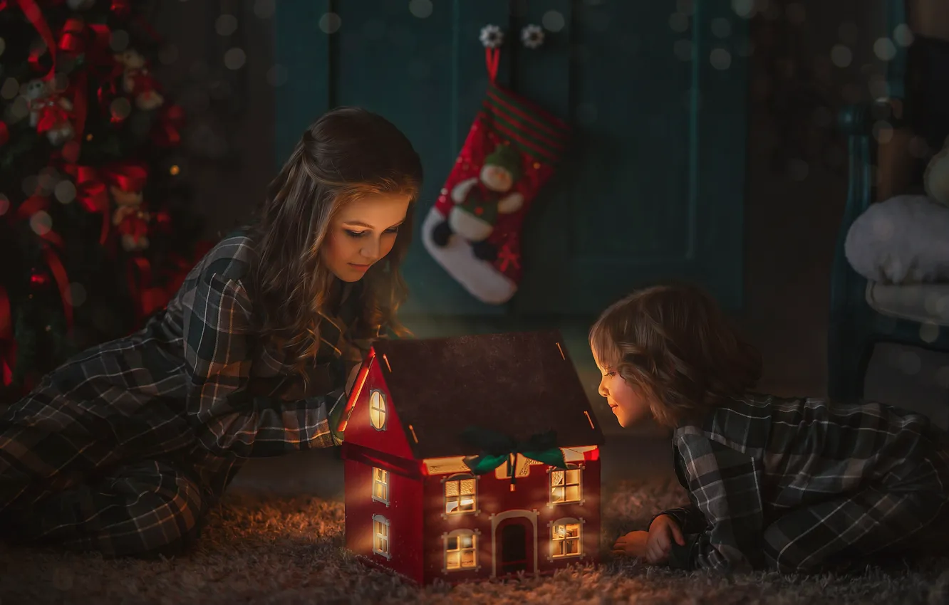 Фото обои дети, настроение, мальчик, Рождество, девочка, Новый год, домик, Диана Липкина