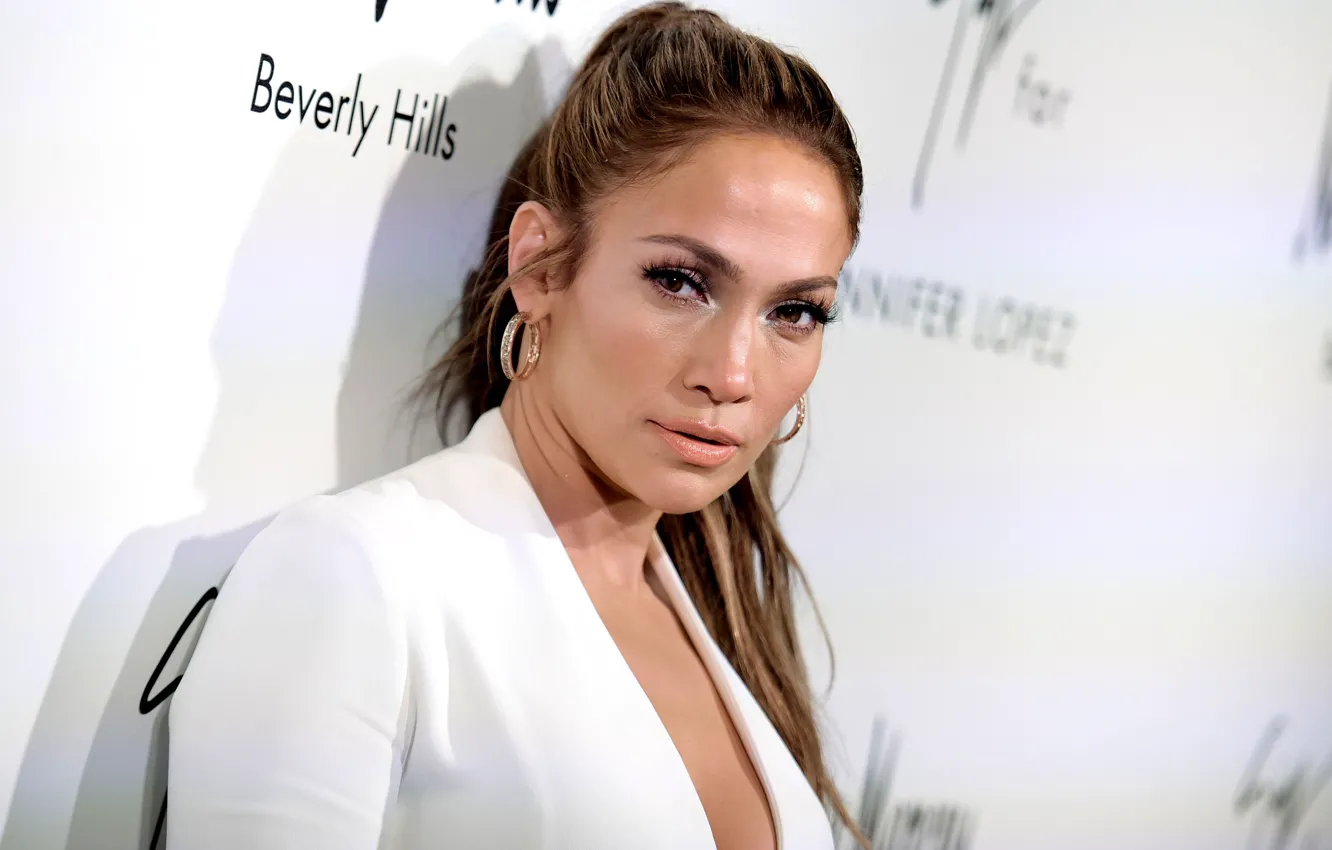 Фото обои взгляд, поза, макияж, актриса, тени, певица, Jennifer Lopez, hair
