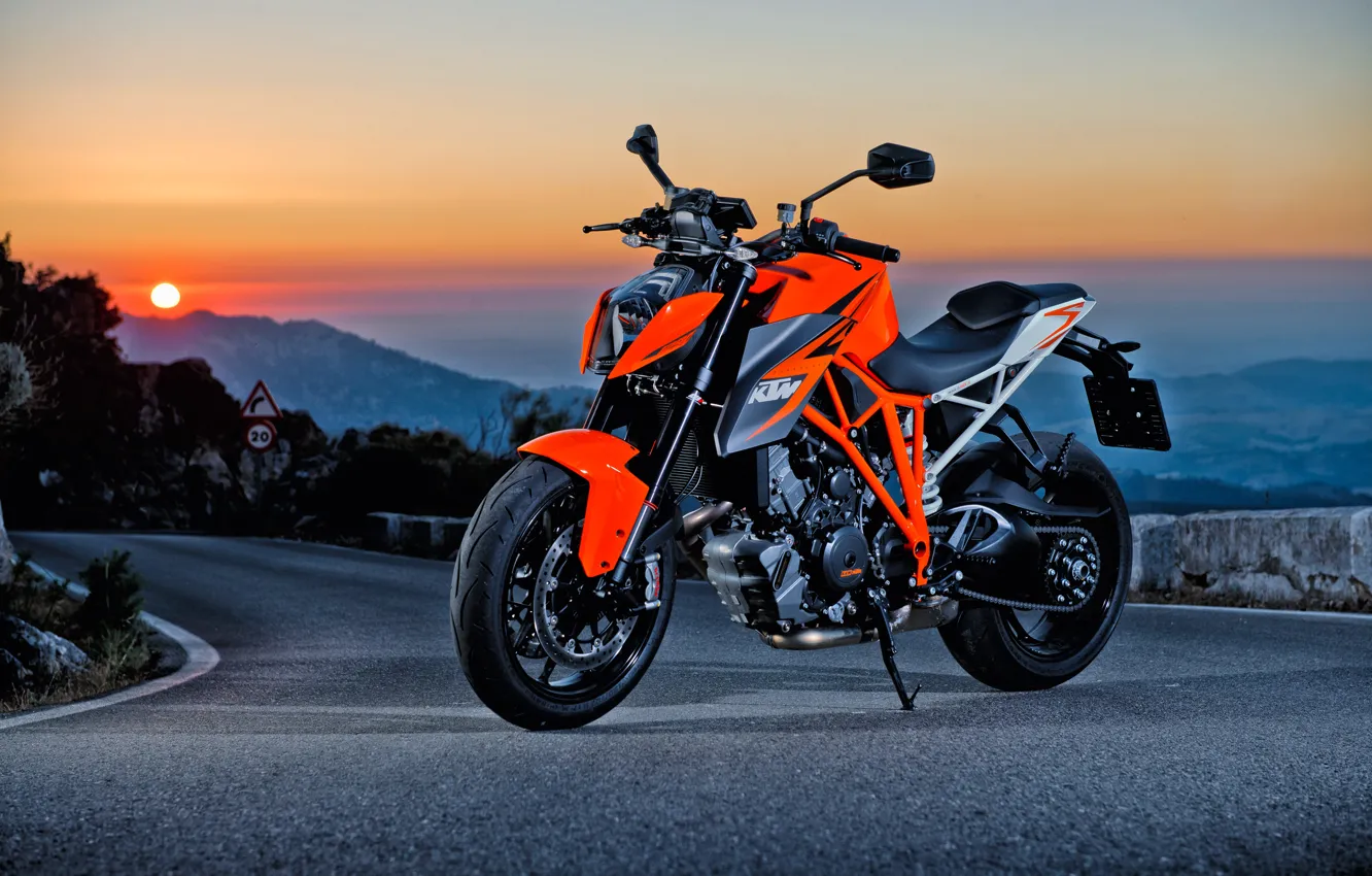 Фото обои moto, road, KTM, power, orange, Super, naked, Beast