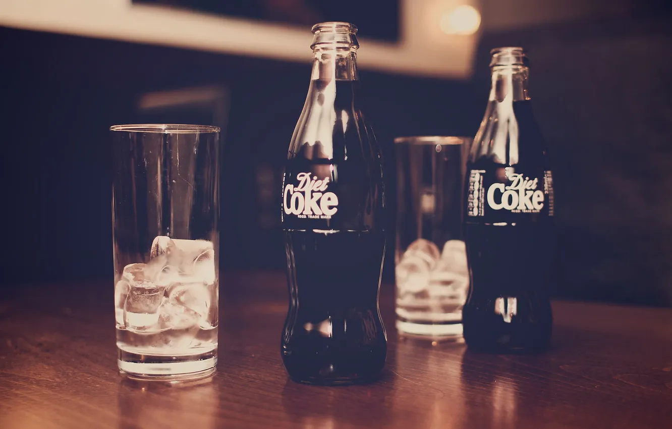 Фото обои лед, стаканы, бутылки, напиток, газировка, coke