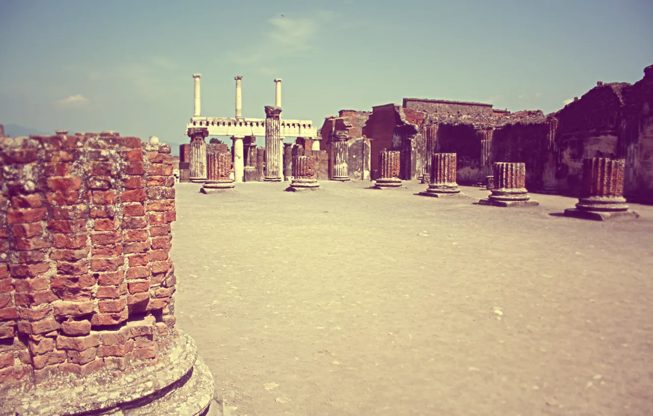 Фото обои небо, кирпич, Италия, колонны, pompei, Помпеи