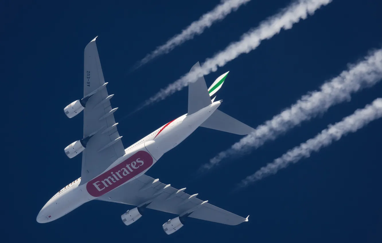 Фото обои Самолет, Лайнер, A380, Airbus, Авиалайнер, Airbus A380, В полете, Emirates Airlines