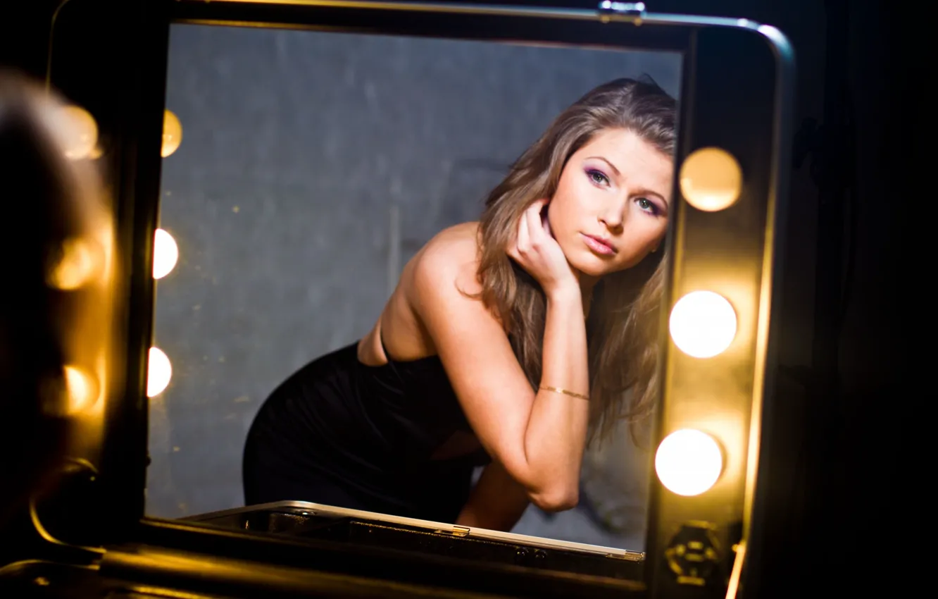Фото обои девушка, зеркало, girl, woman, Юлия Топольницкая
