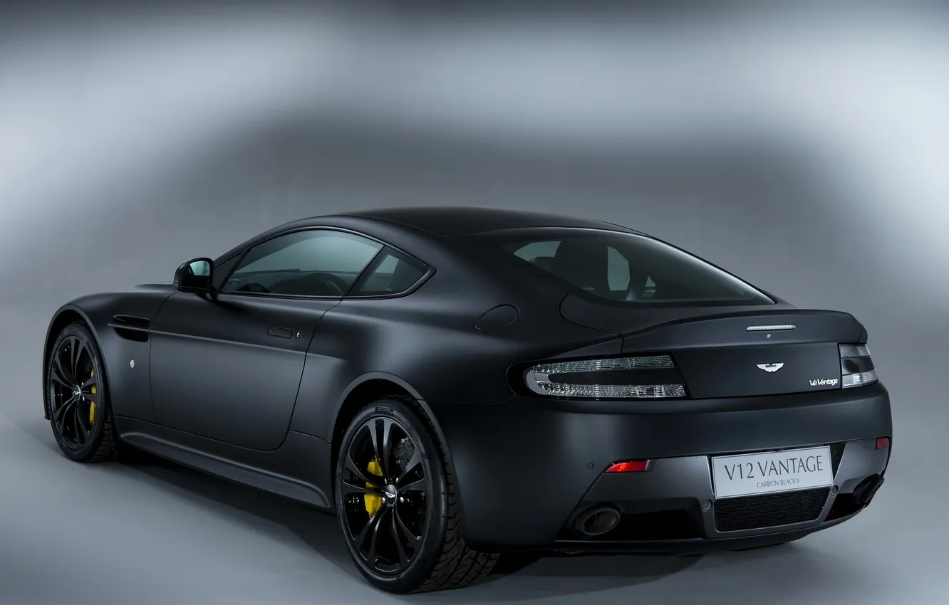 Фото обои машина, Aston Martin, черный, Vantage, астон мартин, карбон, V12, Carbon Black II