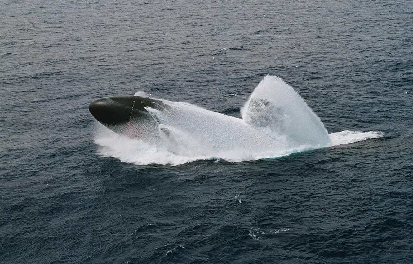 Фото обои подводная лодка, Тихий океан, Экстренный подъем на поверхность, USS Колумб(CNN 762)