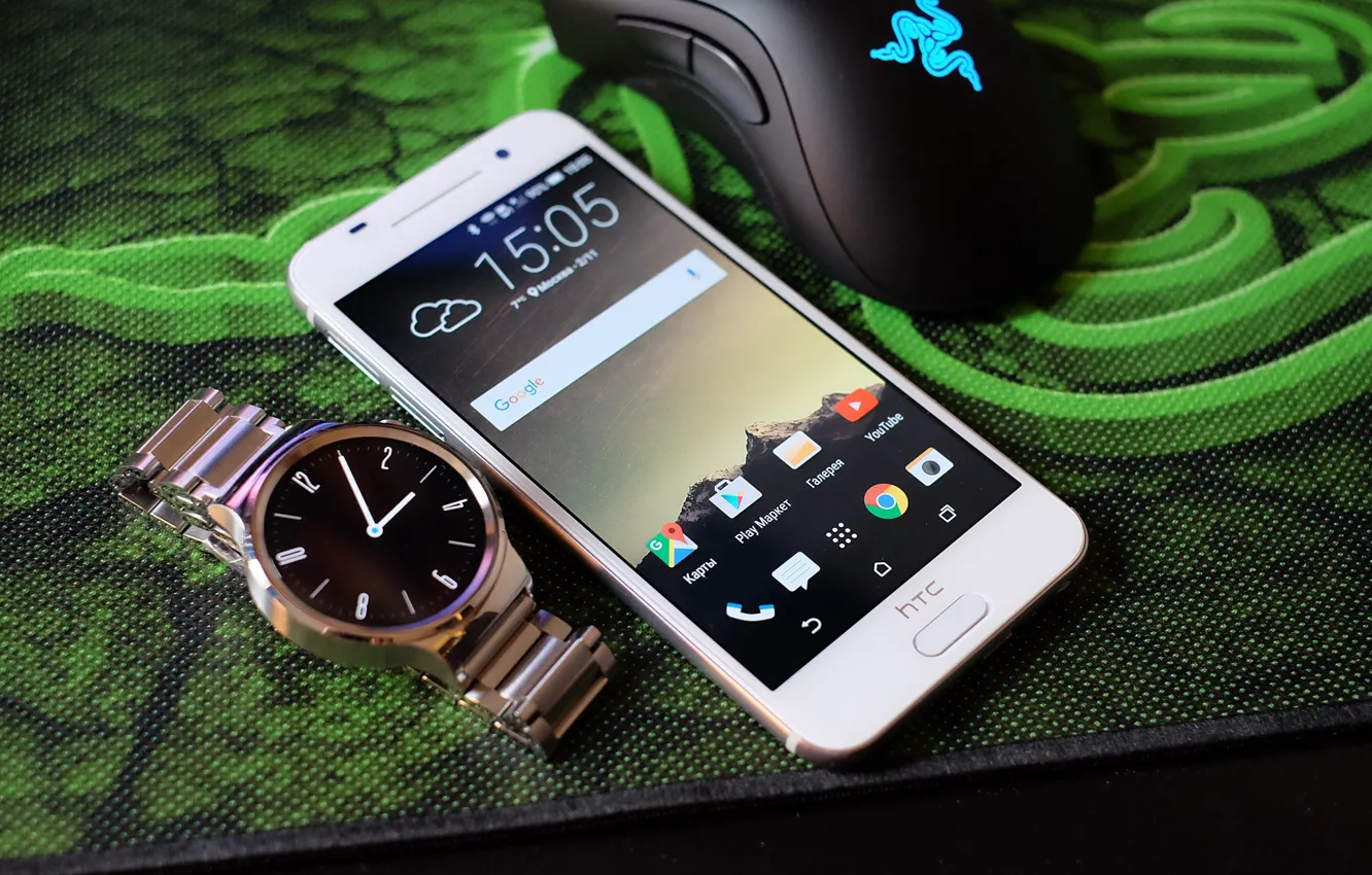 Фото обои белый, мышь, коврик, razer, HTC, Смартфон, One A9, умные часы