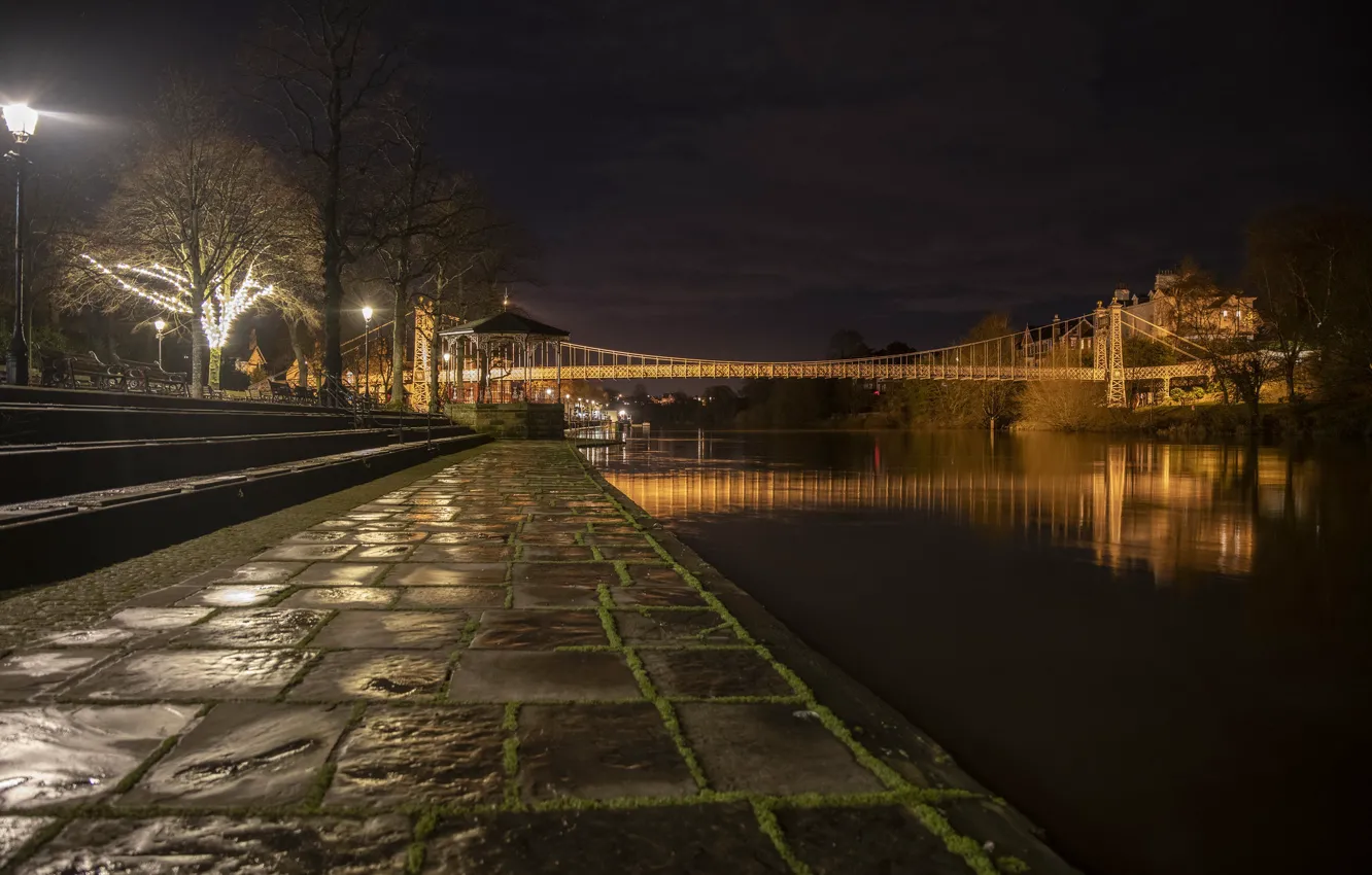 Фото обои England, Chester, River Dee, Chester Castle, Queens Park Bridge