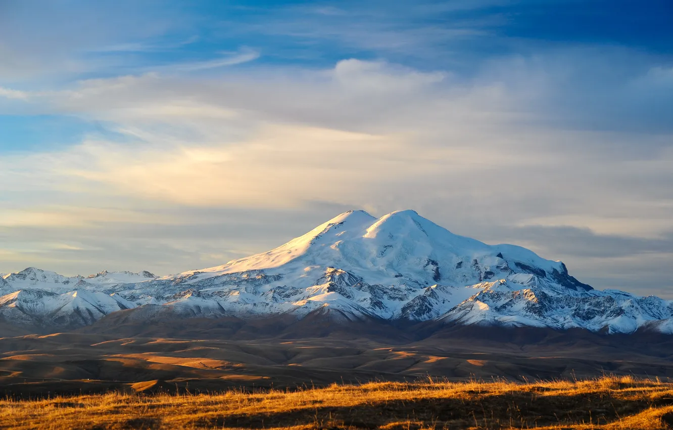 Фото обои небо, снег, горы, земля, долина, вершина, Кавказ, Эльбрус