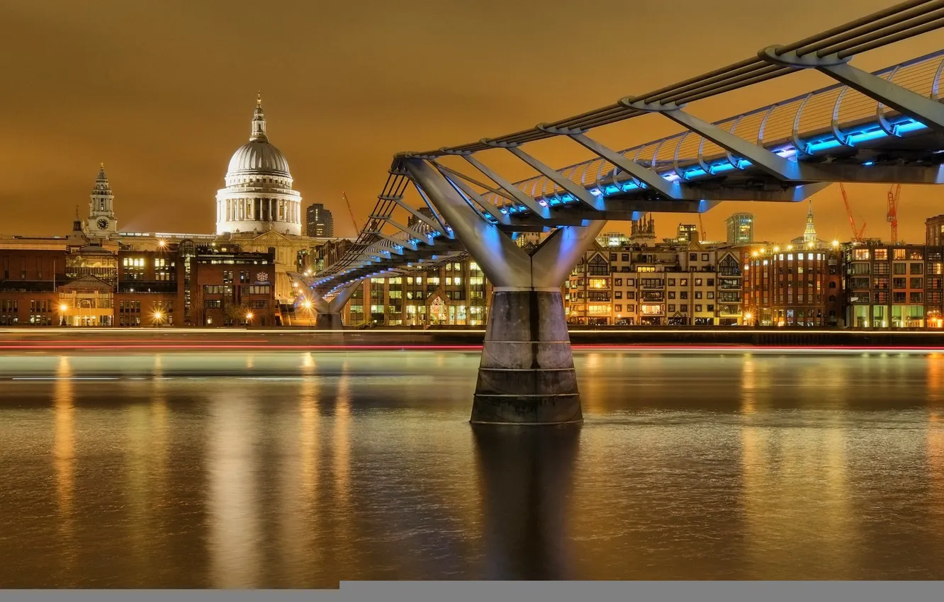 Фото обои небо, река, Англия, Лондон, дома, Темза, мост тысячелетия