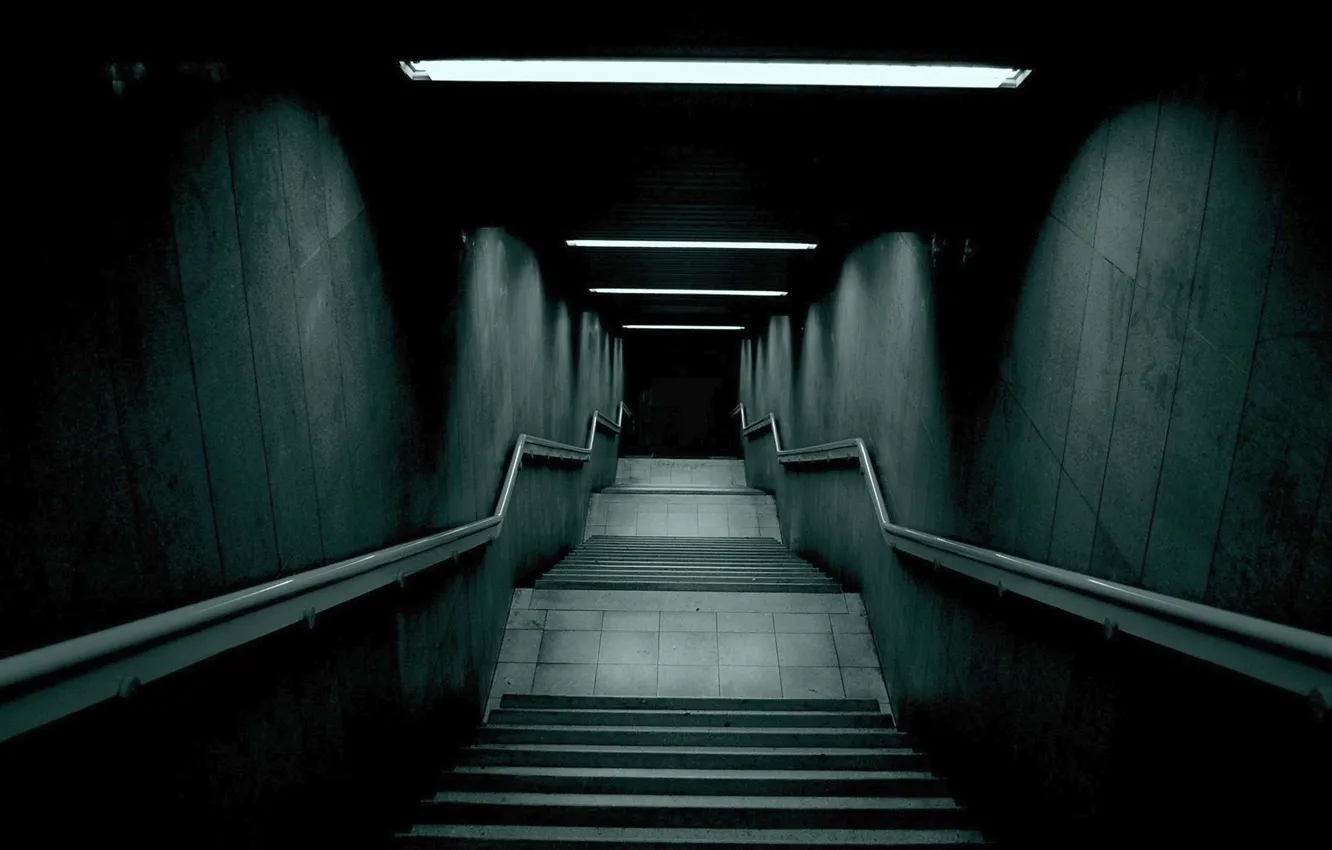 Фото обои страх, тьма, Лестница, туннель