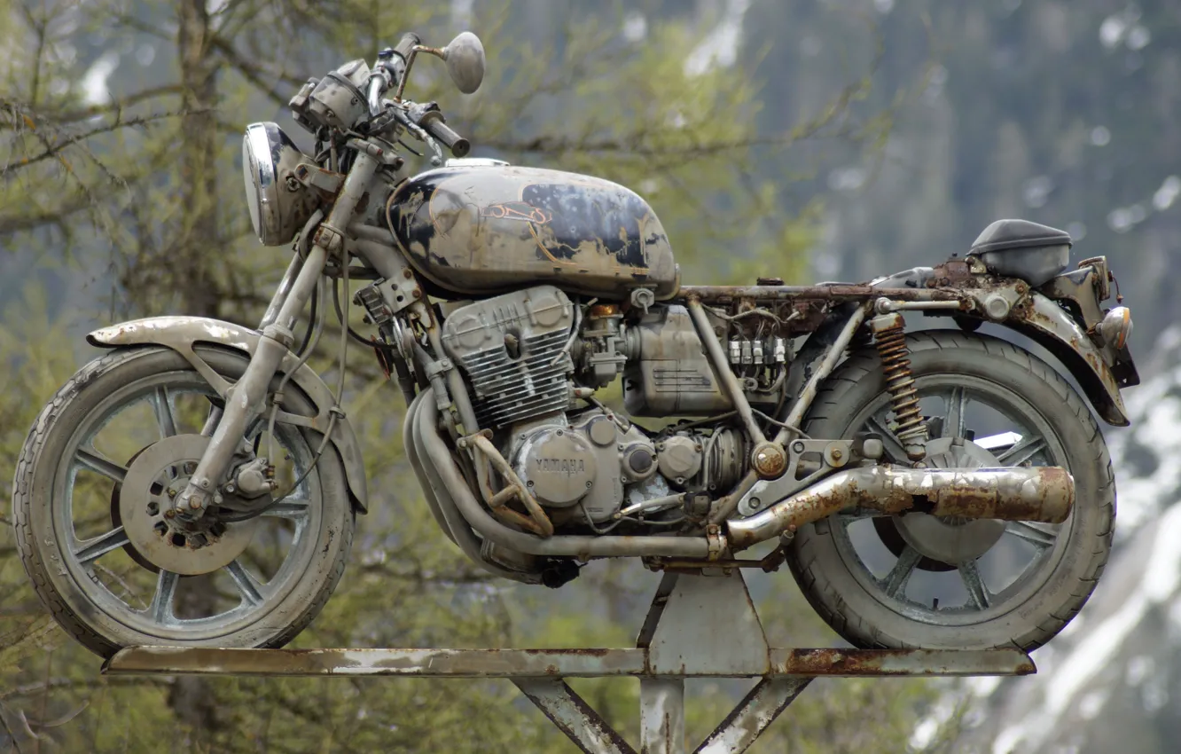 Фото обои yamaha, bike, old, cool, antique, restore