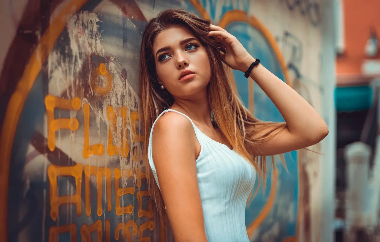 Фото обои взгляд, девушка, лицо, стена, граффити, Marco Squassina, Fiorenza