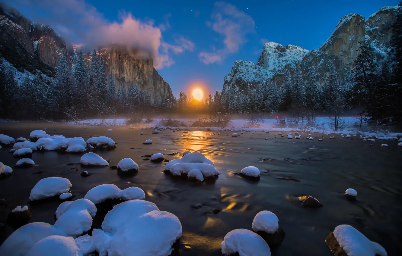 Фото обои зима, лес, снег, горы, река, луна, сша, Национальный парк Йосемити