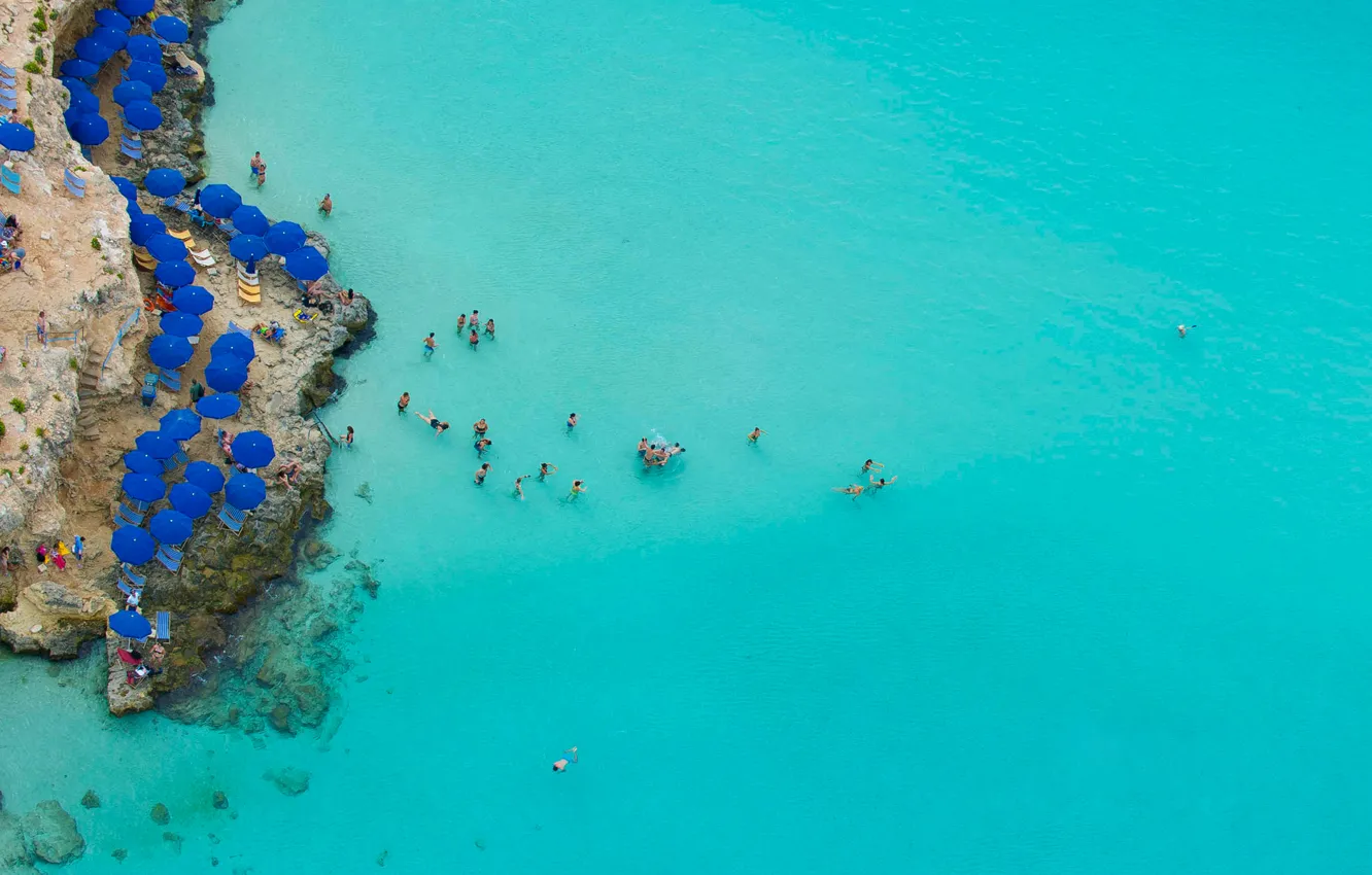 Фото обои море, скала, зонт, Malta, Мальта, Blue Lagoon, Comino
