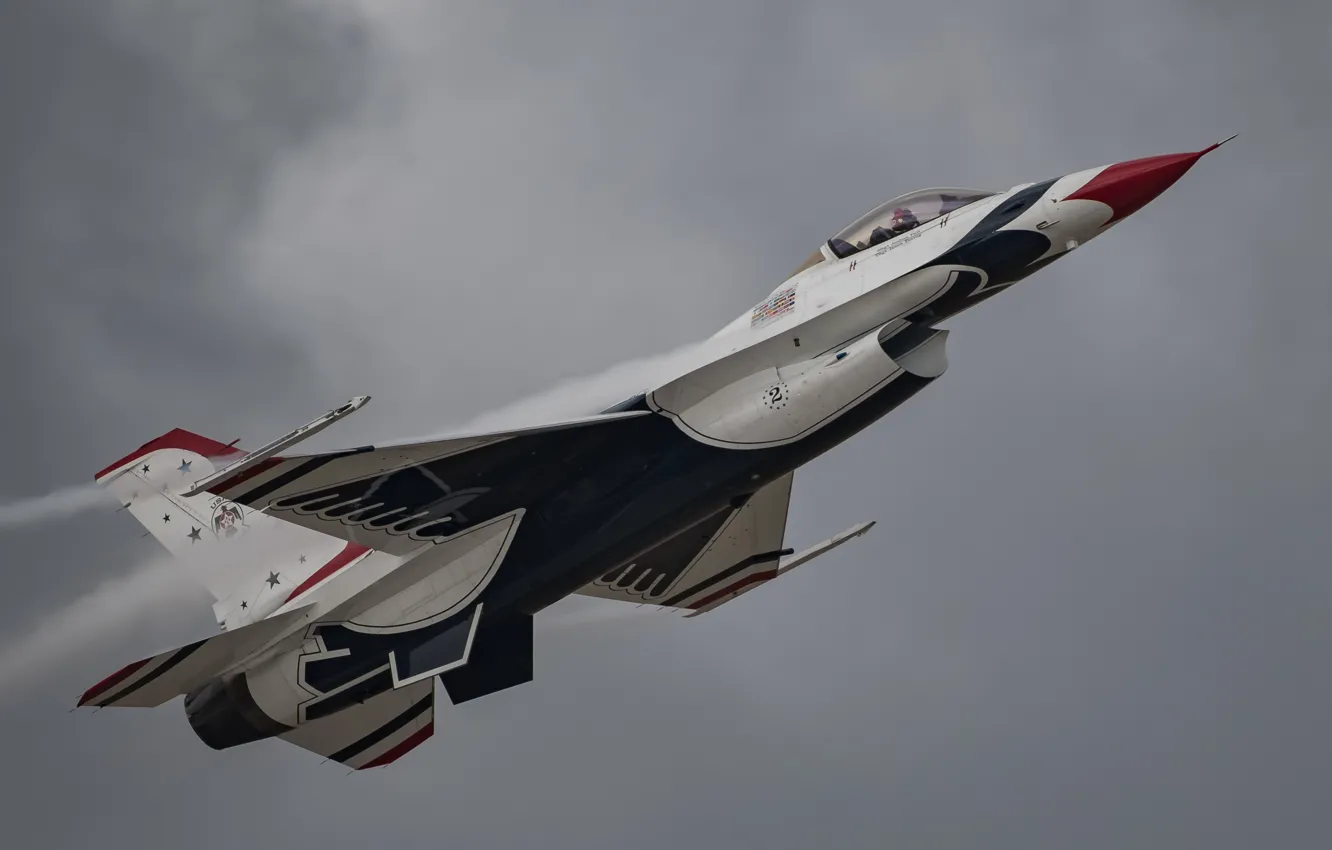 Фото обои истребитель, F-16, Fighting Falcon, Thunderbird