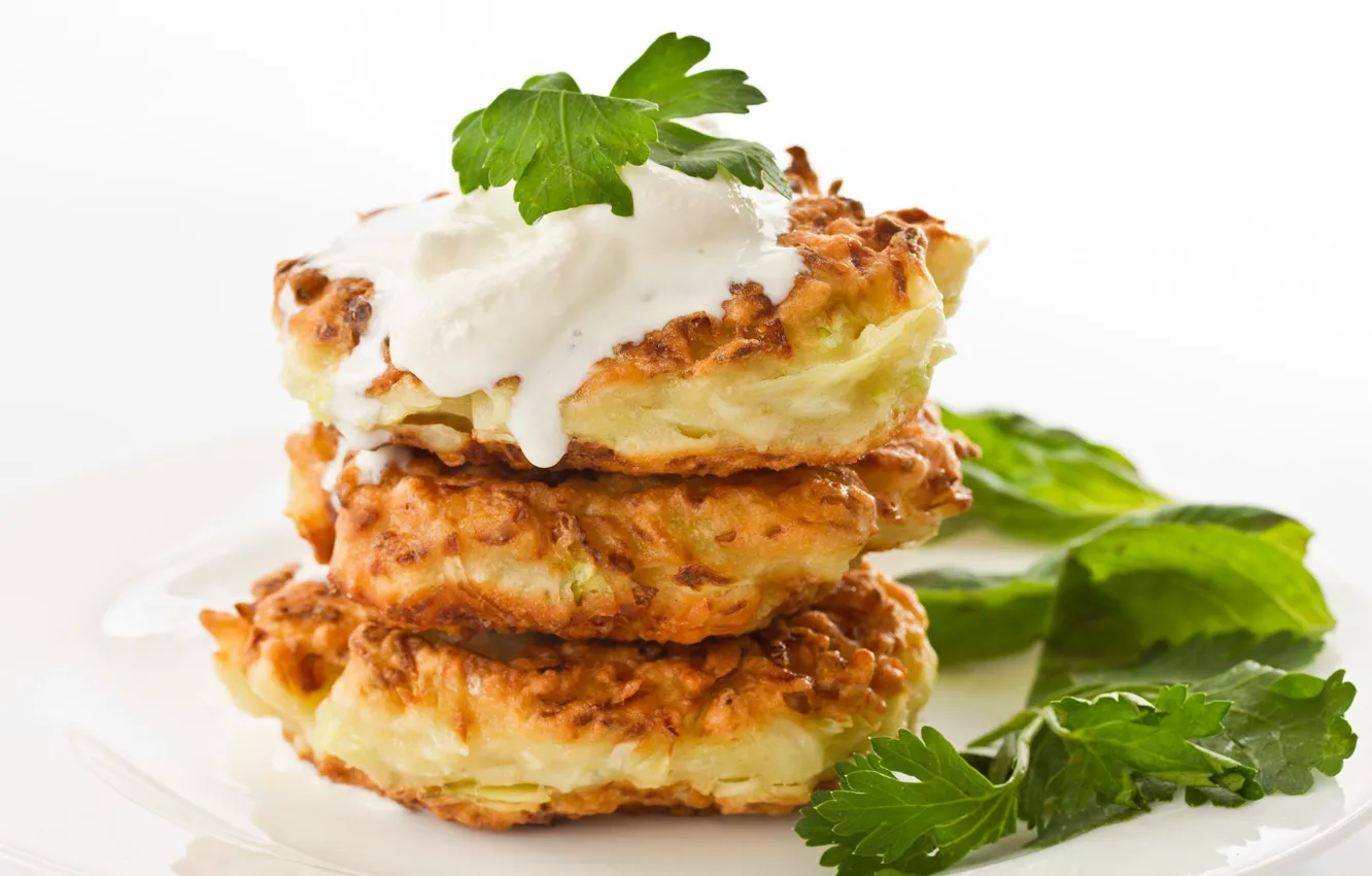 Фото обои петрушка, сметана, оладьи