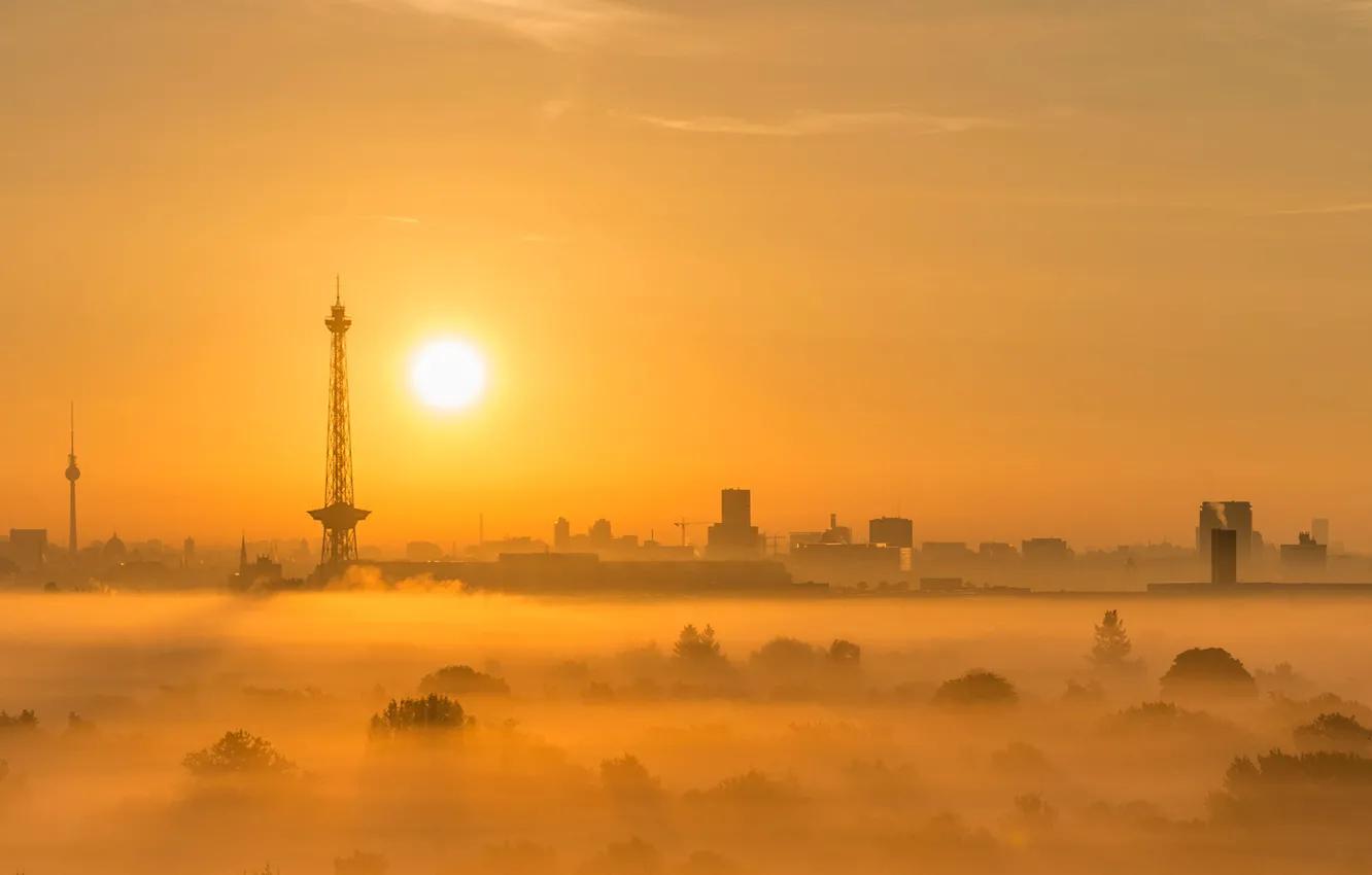Фото обои закат, туман, башня, Солнце, Германия, панорама, Берлин