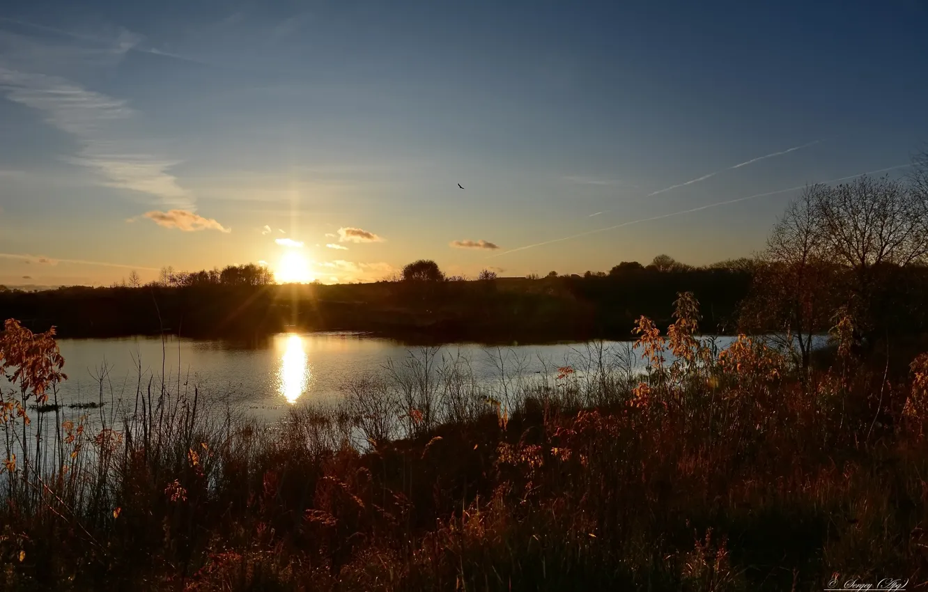 Фото обои осень, солнце, закат, отражение, река, вечер