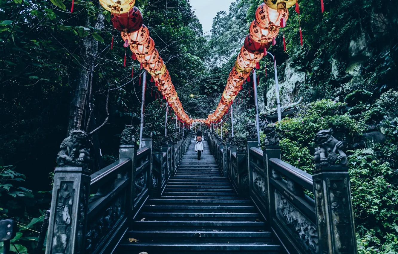 Фото обои China, лестница, Китай, красные фонари