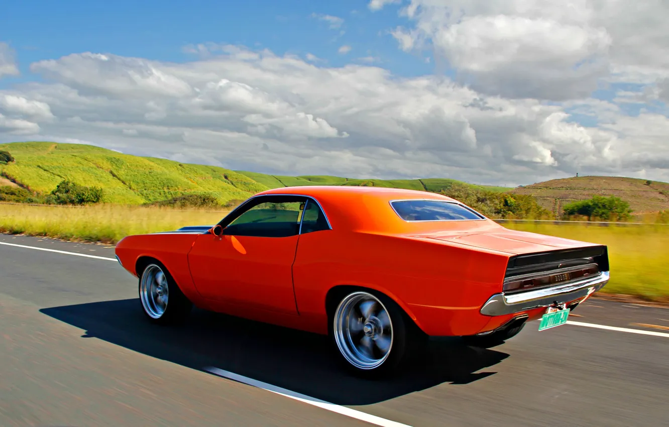Фото обои Dodge, Challenger, 1970, clouds, orange, В движении, sunny, Додж Челленджер