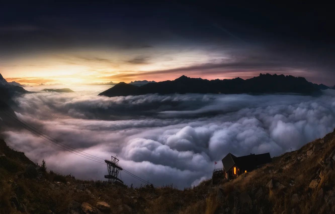 Фото обои туман, дом, скалы, рассвет, долина, густой