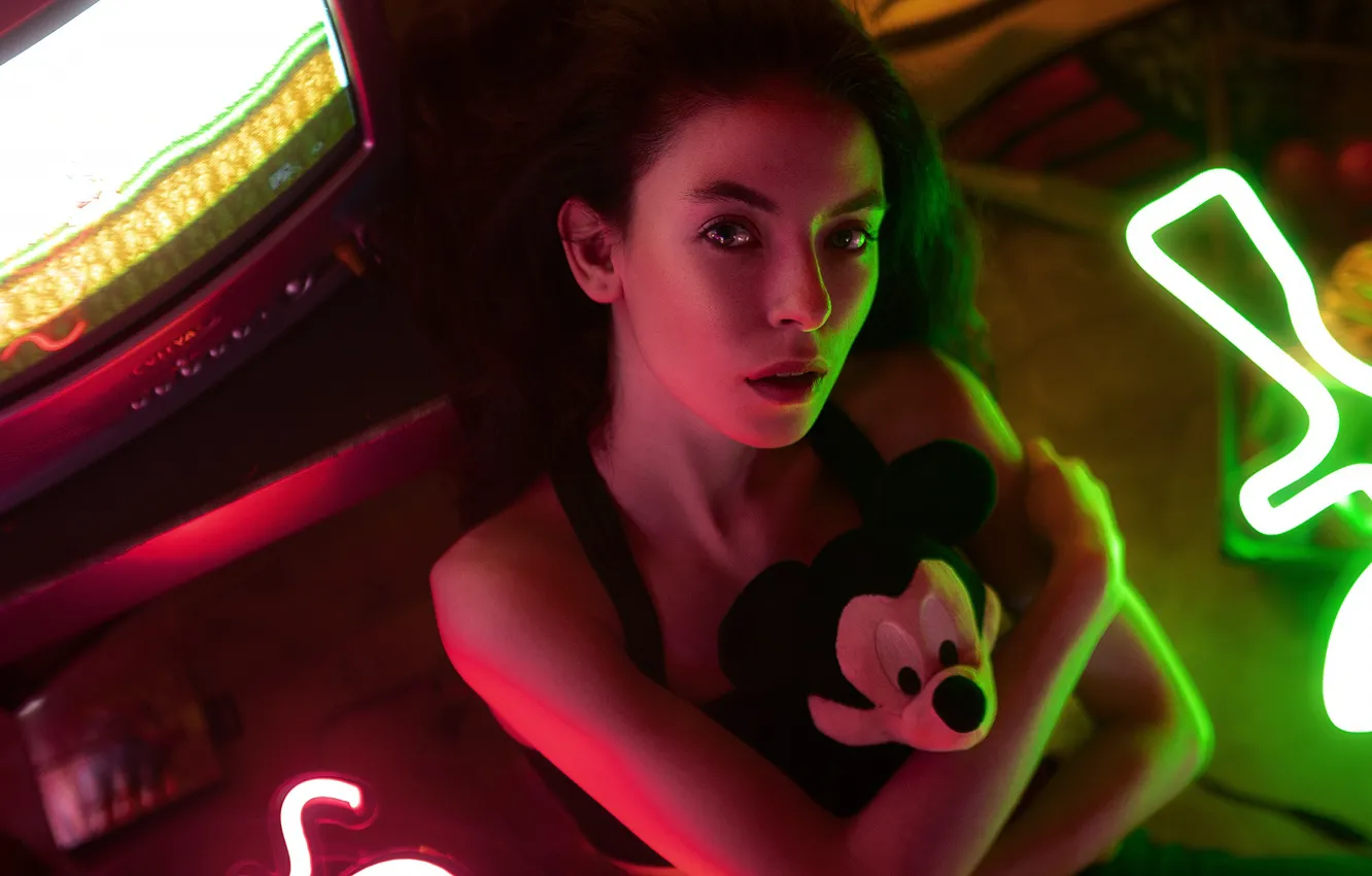 Фото обои girl, photo, photographer, model, neon, brunette, teddy bear, Mickey Mouse