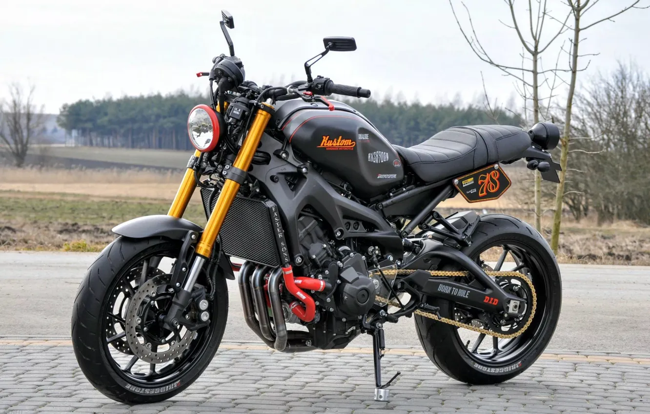 Фото обои чёрный, тюнинг, мотоцикл, стоит, Yamaha, moto, tuning, custom