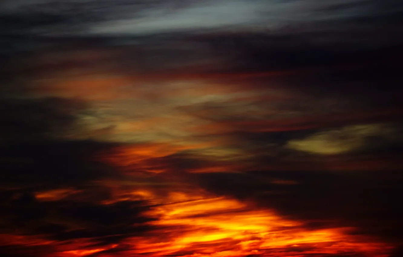 Фото обои light, sky, sunset, autumn, clouds