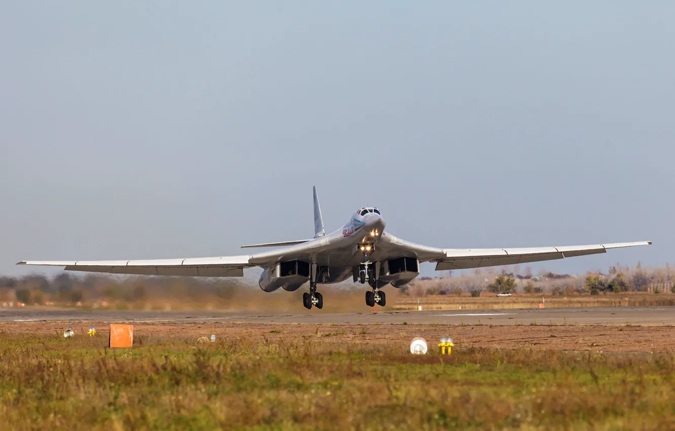 Фото обои бомбардировщик, стратегический, Ту-160, Энгельс, Авиабаза