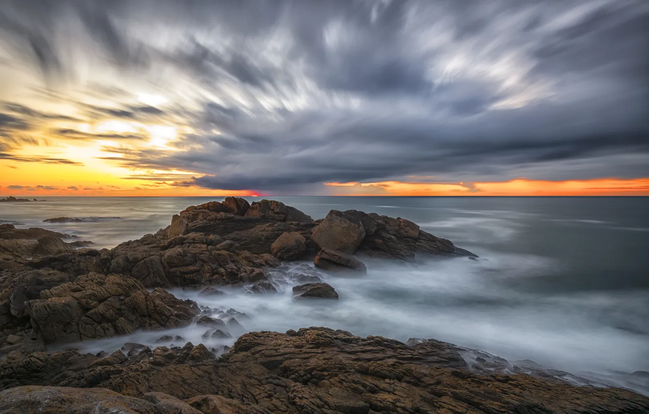 Фото обои море, облака, пасмурно, скалы