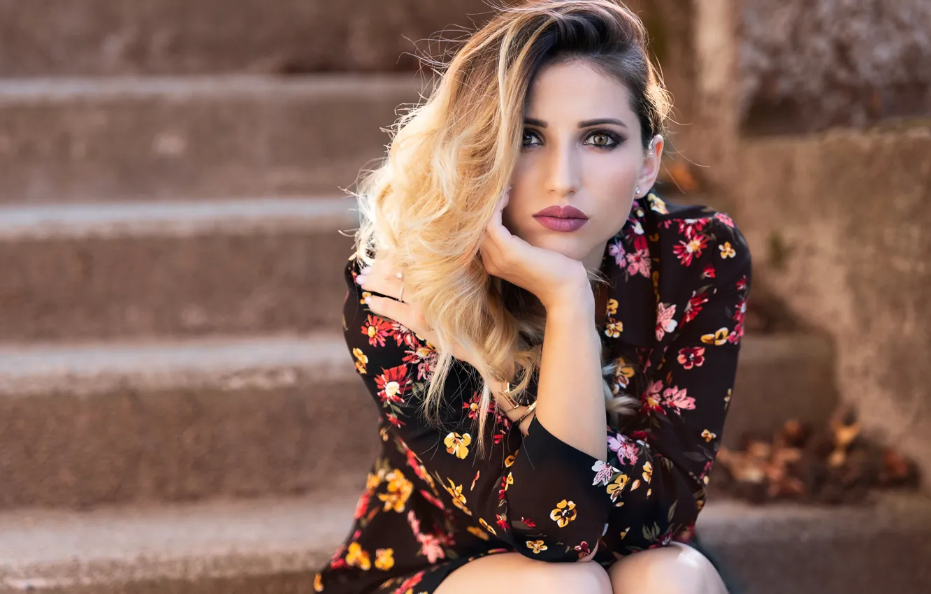 Фото обои взгляд, девушка, модель, красотка, Taty