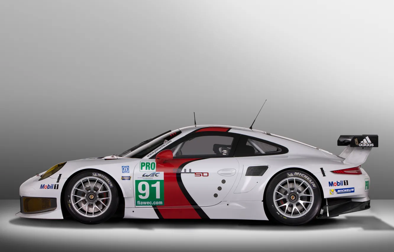 Porsche 911 RSR 2013