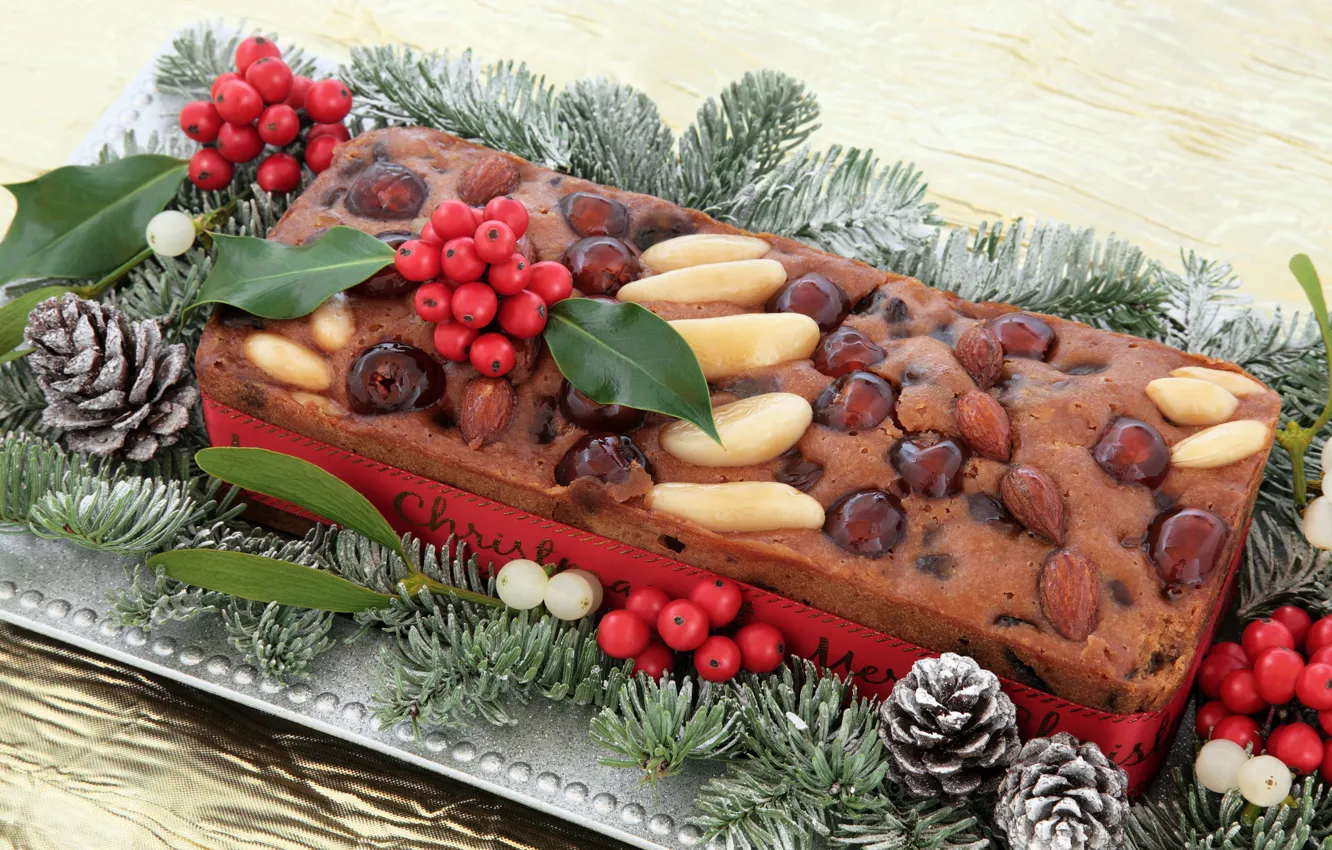 Фото обои ягоды, елка, Рождество, пирог, орехи, Christmas, шишки, выпечка