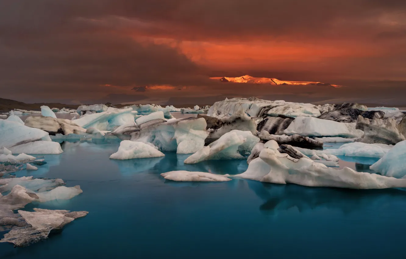 Фото обои лёд, зарево, Исландия, ледниковое озеро, Йёкюльсаурлоун