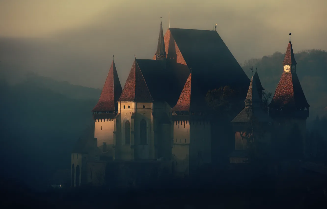 Фото обои туман, замок, архитектура, Румыния, Александр Перов