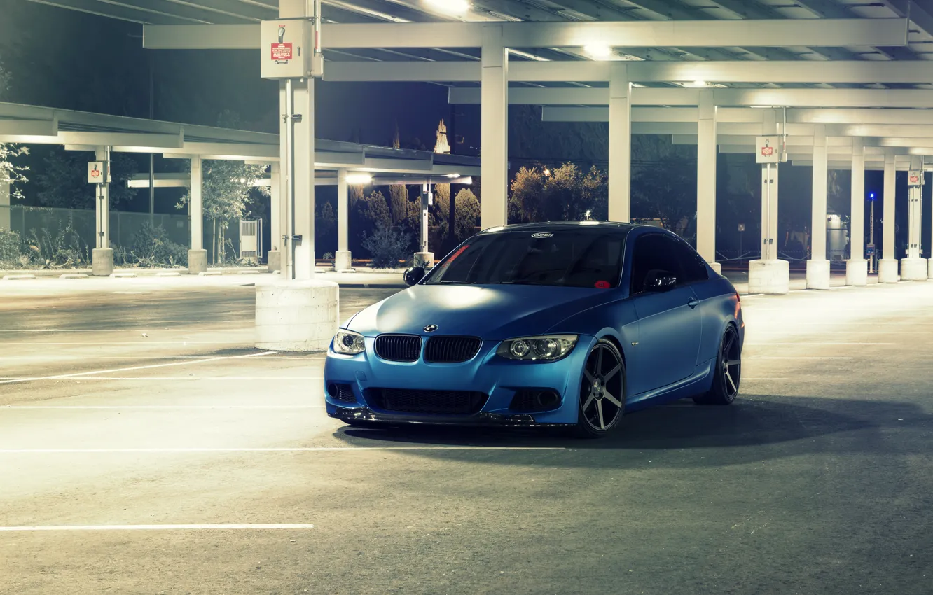Фото обои синий, бмв, BMW, матовый, парковка, E92, Matte, 3 серия