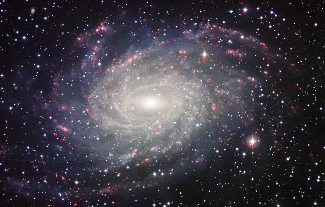 Фото обои спиральная галактика, подобная Млечному Пути, NGC 6744