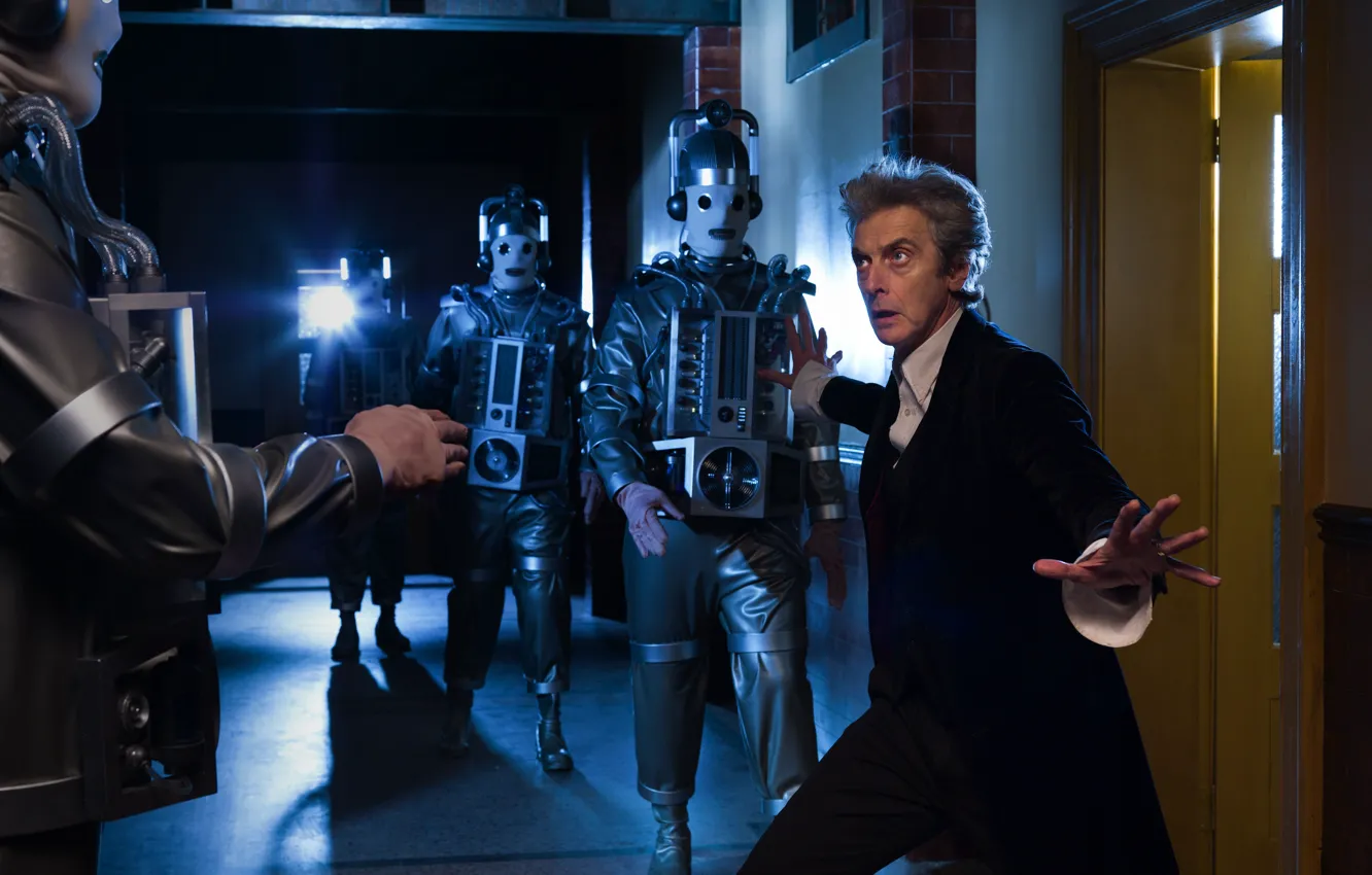 Фото обои коридор, Doctor Who, Доктор Кто, Киберлюди, Peter Capaldi, Питер Капальди, Cybermen, Двенадцатый Доктор