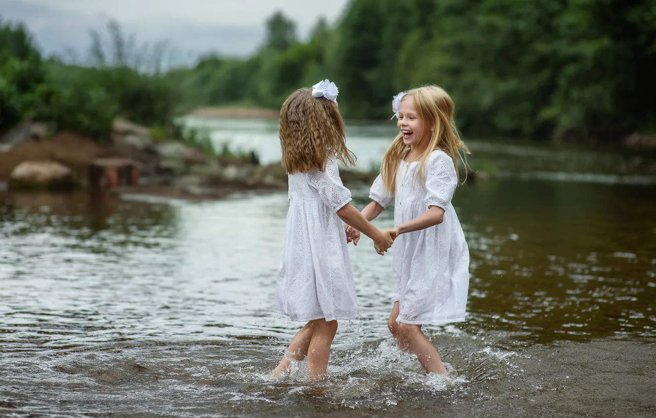 Фото обои радость, природа, настроение, девочка, сёстры, Елена Раевская