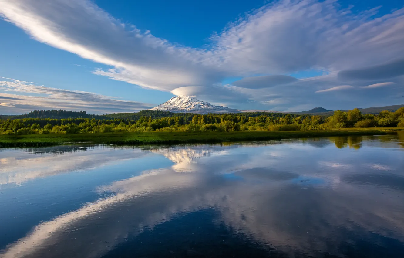 Фото обои лес, небо, облака, озеро, отражение, гора, Washington State, Mount Adams