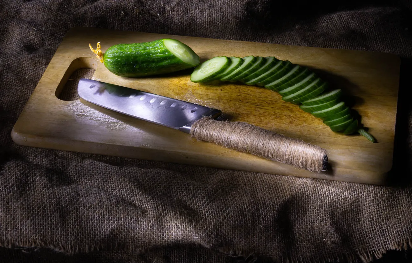 Фото обои нож, натюрморт, нарезка, огурцы