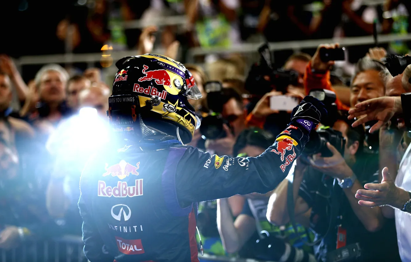 Фото обои Шлем, One, Formula 1, Red Bull, Vettel, Racing, Champion, Чемпион