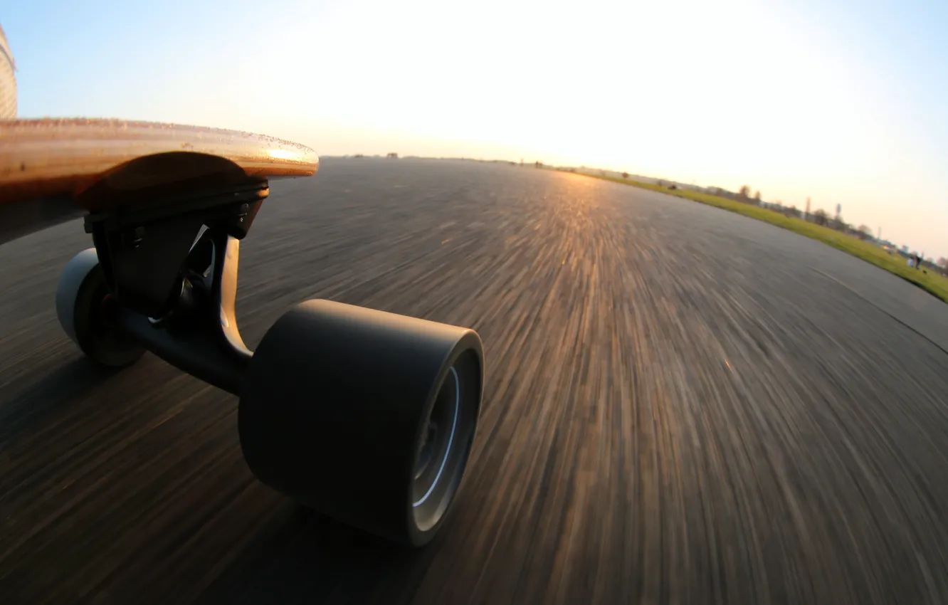 Фото обои speed, skateboard, extreme perspektive