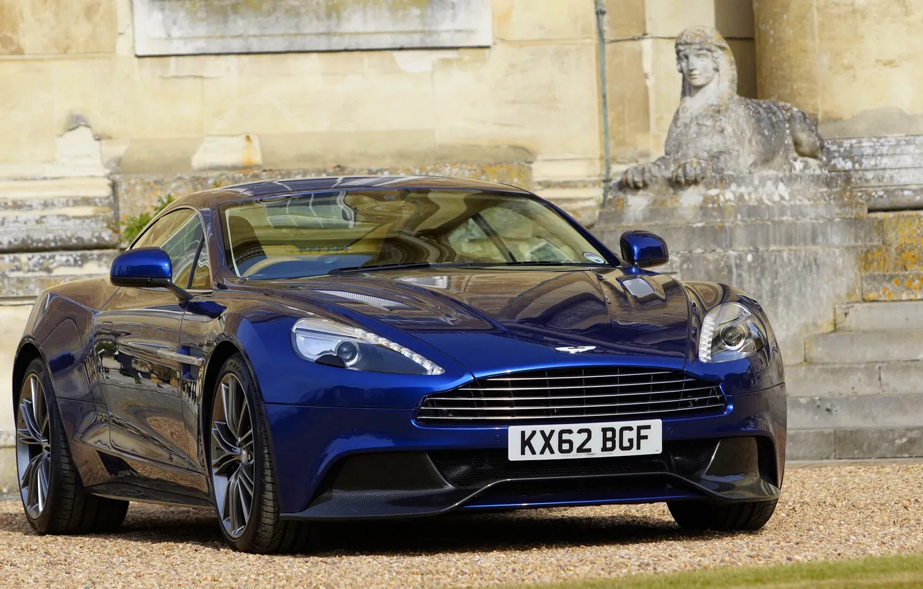 Фото обои Aston Martin, Синий, Машина, Решетка, Капот, Фары, Vanquish, Передок