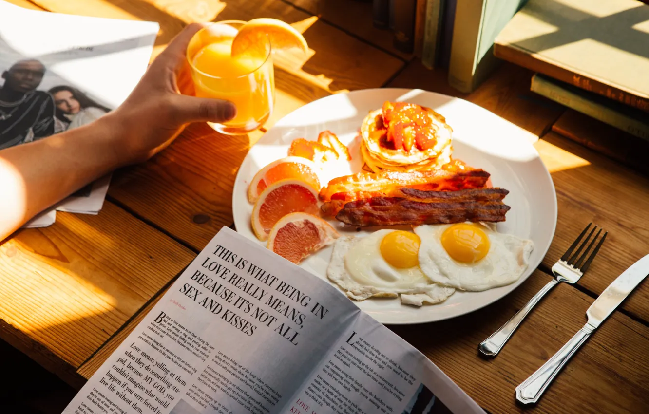 Фото обои солнце, свет, апельсин, завтрак, утро, сок, газета, яичница