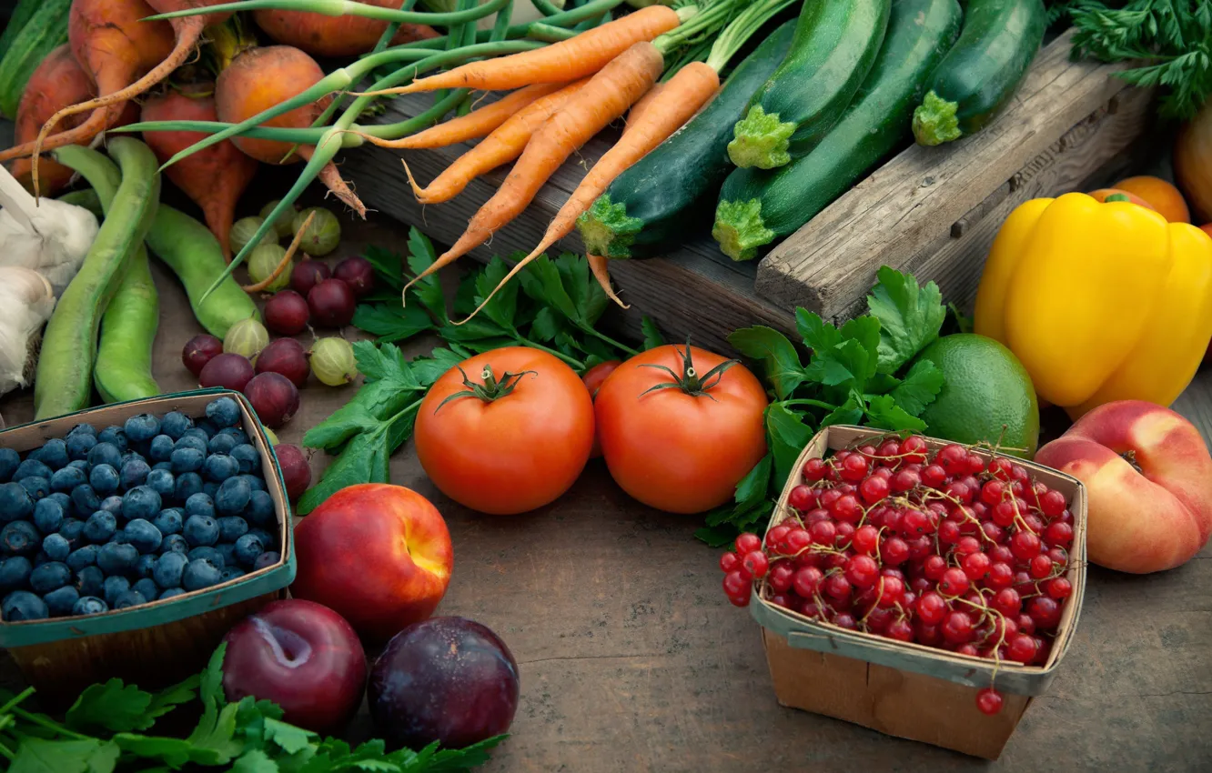 Фото обои красный, ягоды, урожай, черника, перец, фрукты, ящик, лоток