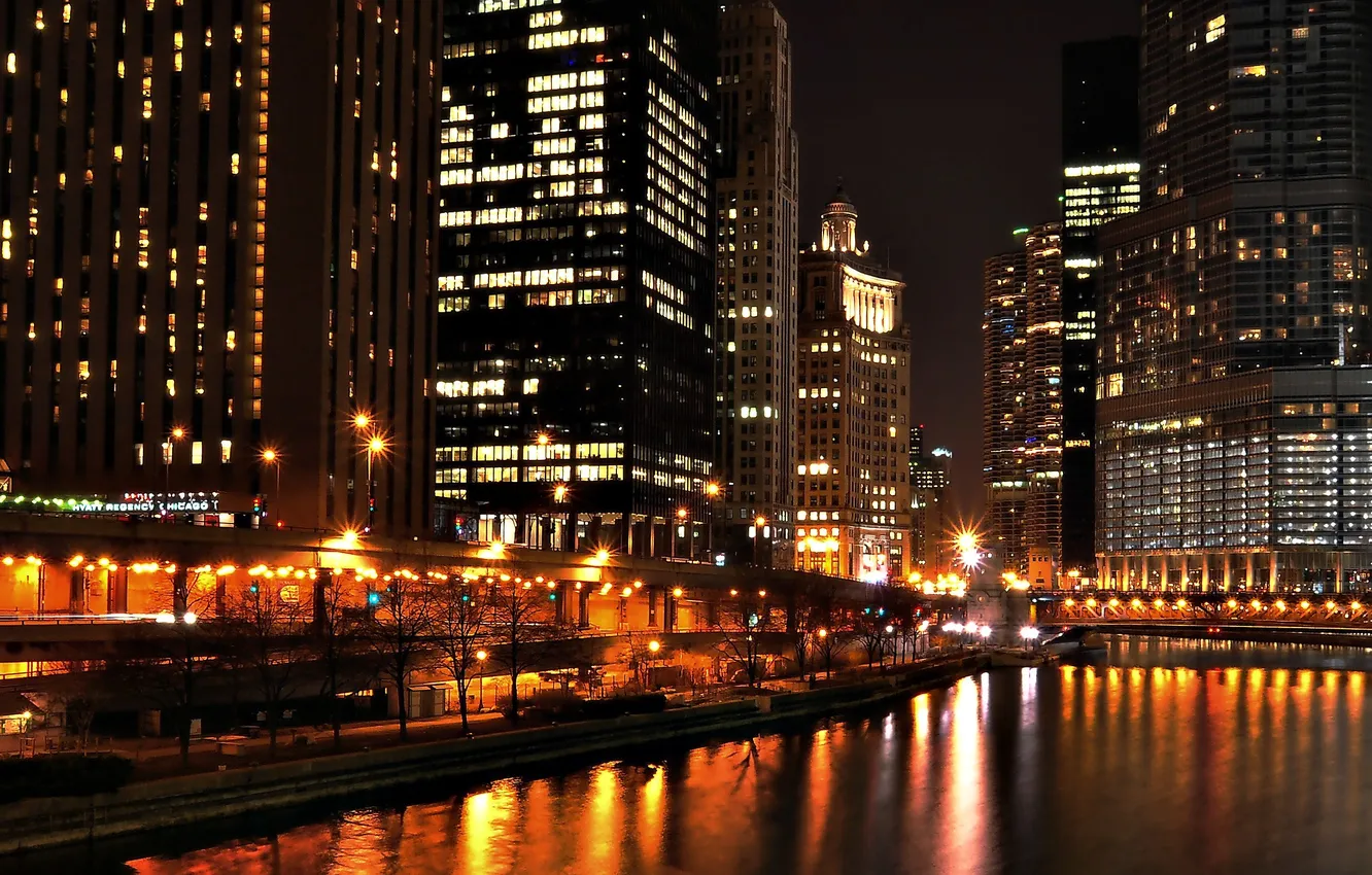 Фото обои ночь, огни, небоскребы, фонари, чикаго, Chicago, мичиган
