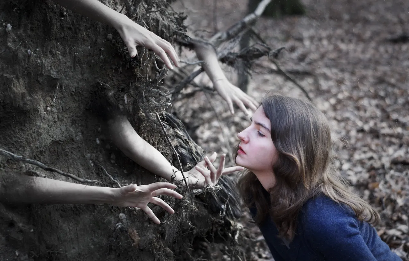 Фото обои девушка, абстракция, земля, руки