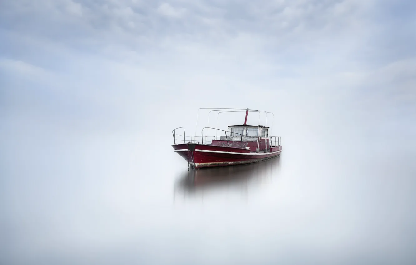 Фото обои туман, фон, лодка